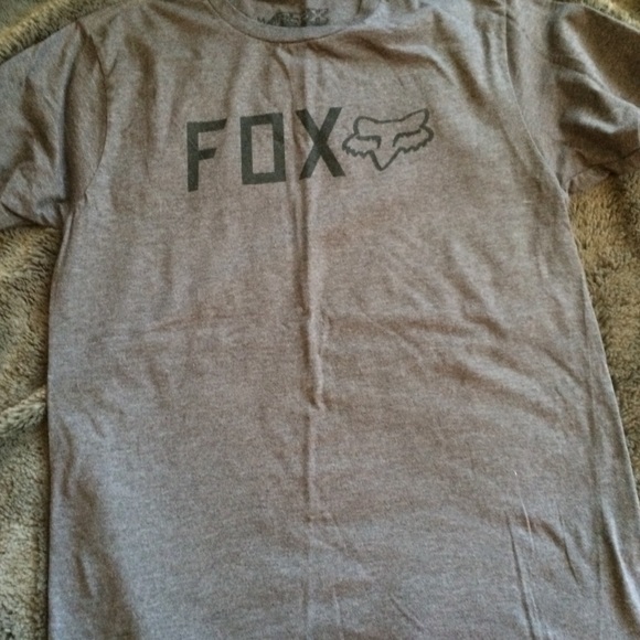 FOX Tee - Picture 2 of 2